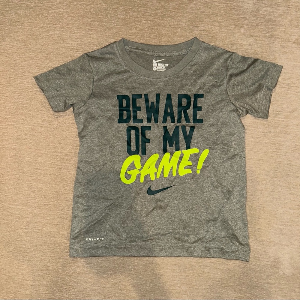 Nike Dri-Fit Tshirt Kids - Size 5/6